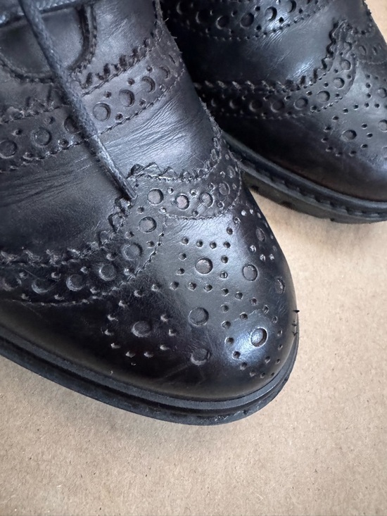 Stuart Weitzman Laddie Wingtip Lug Sole Black Leather Brogues. Size 6 - Picture 7 of 8
